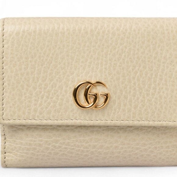 Gucci Handbags - GUCCI White Wallet